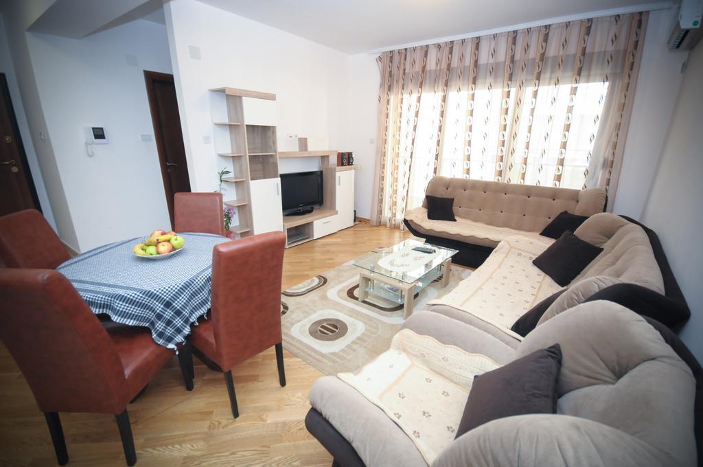 Adelisa Apartments Budva Phòng bức ảnh